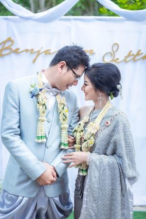 ชุดไทยเจ้าสาว ชุดไทยจักรพรรดิ์ เช่าที่แบมบี้ เวดดิ้ง ห้วยขวาง